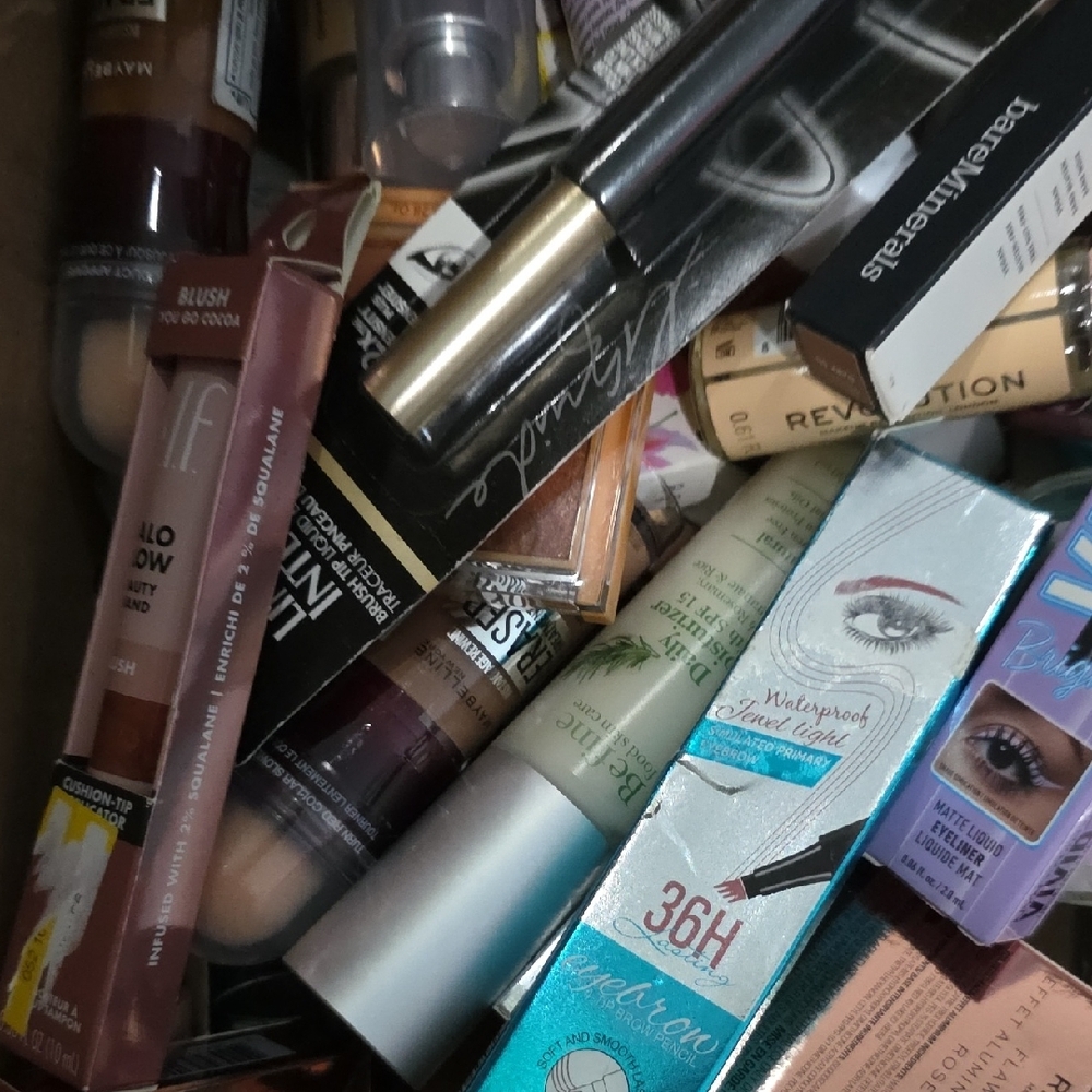 Assorted Makeup Bundle Collection Over 100 Pieces - Picture 6 of 7